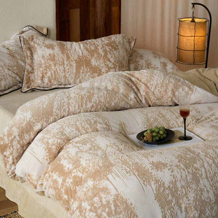 Luxury Plush Reversible Floral Duvet Cover Set with Piped Shams