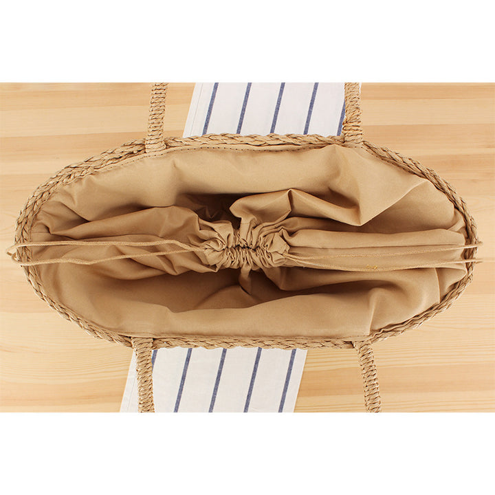 Handmade tote bag with decorative fringes Bowlift