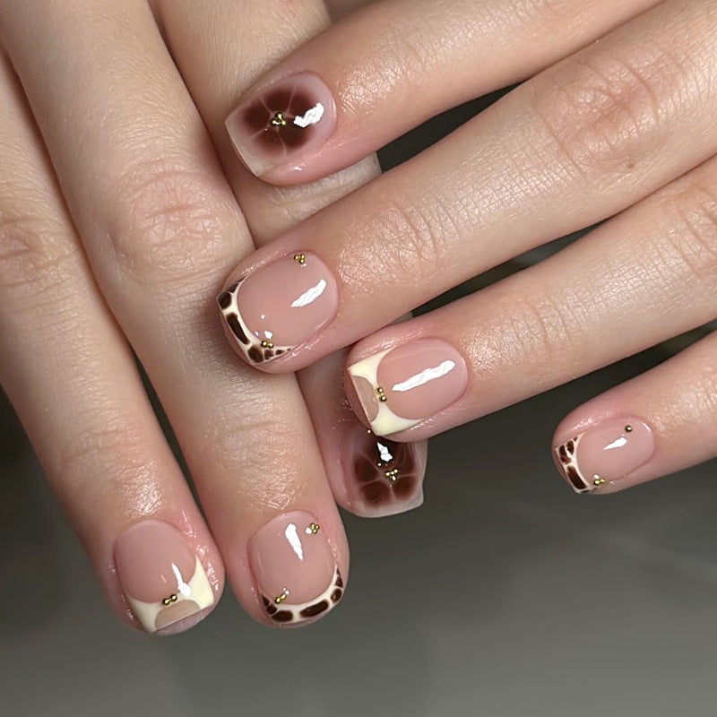 Elegant Heart-Designed Press-On Nail Tips Bowlift