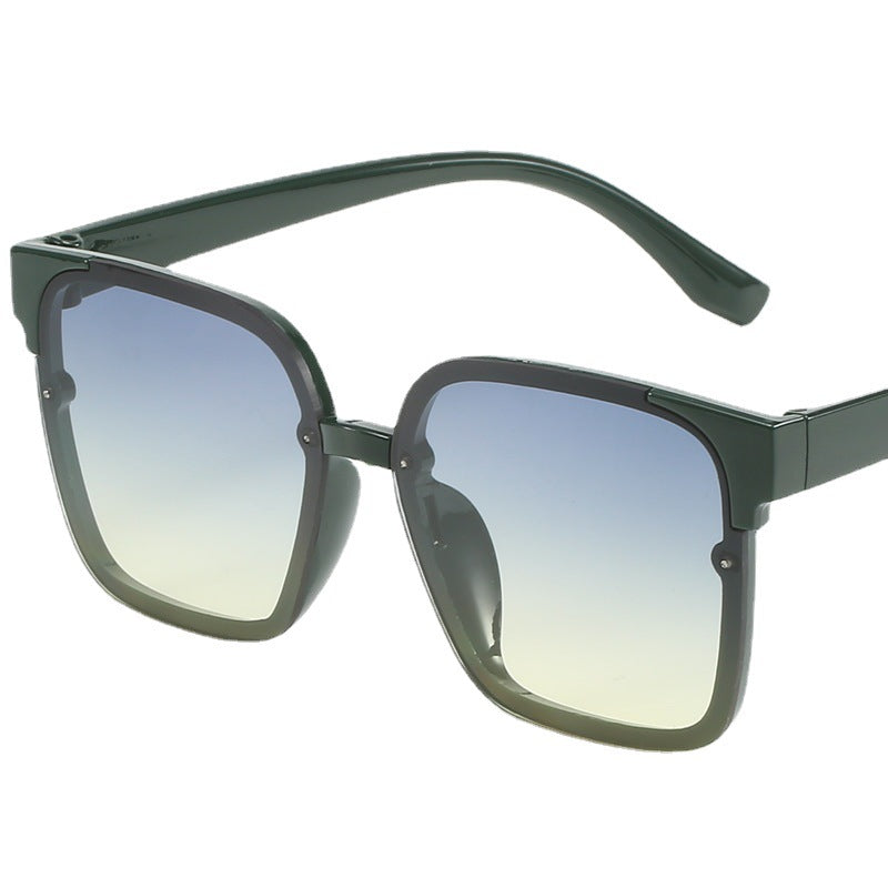 Women modern square sunglasses with UV protection and sturdy frame Bowlift