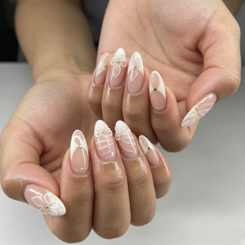 Detailed Floral Press-On Nail Design Bowlift