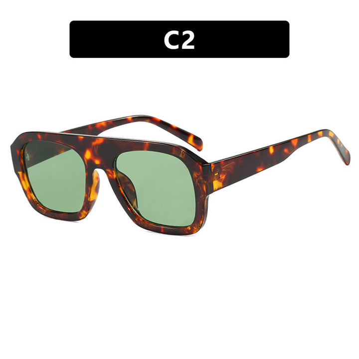 Ladies fashionable sunglasses in protective oversized format Bowlift