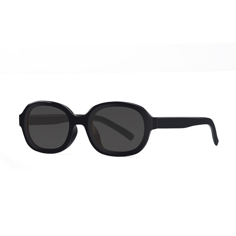 Women's stylish sunglasses in modern oval design Bowlift