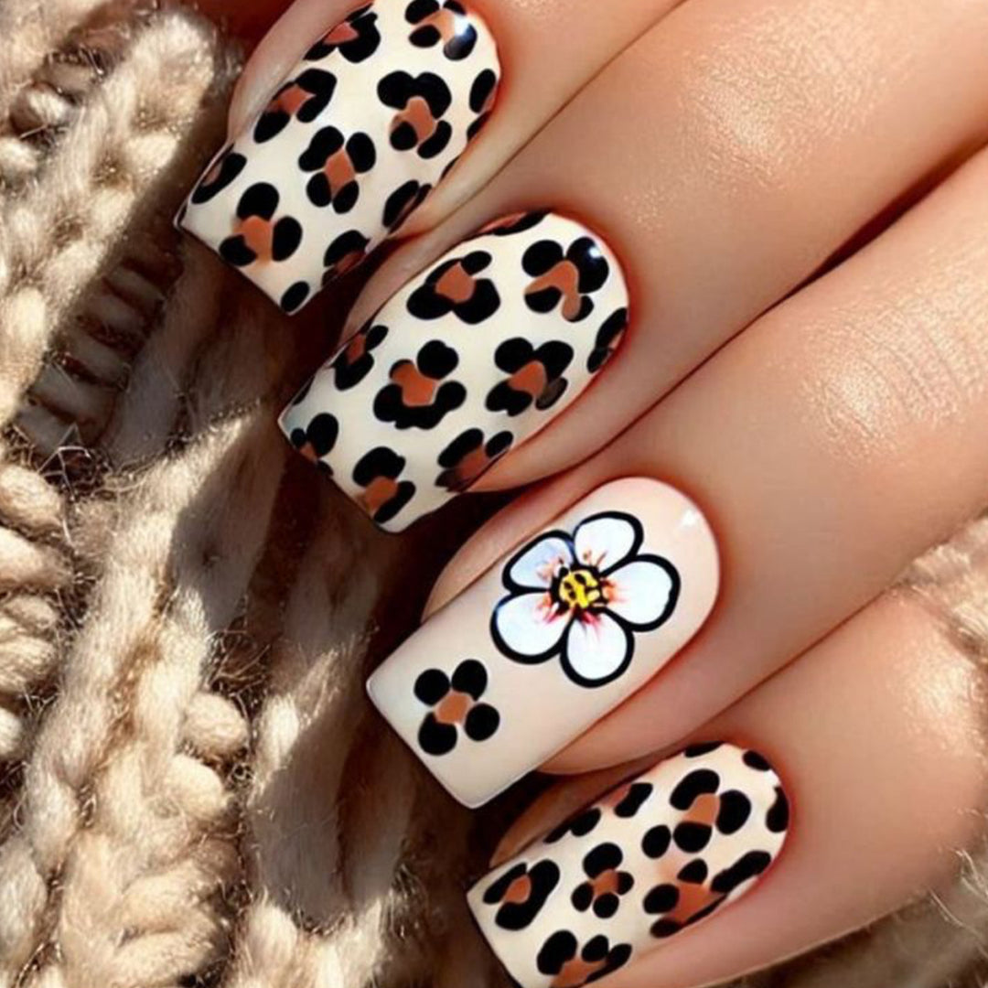 Stylish Leopard Print Acrylic Nail Art Extensions Bowlift