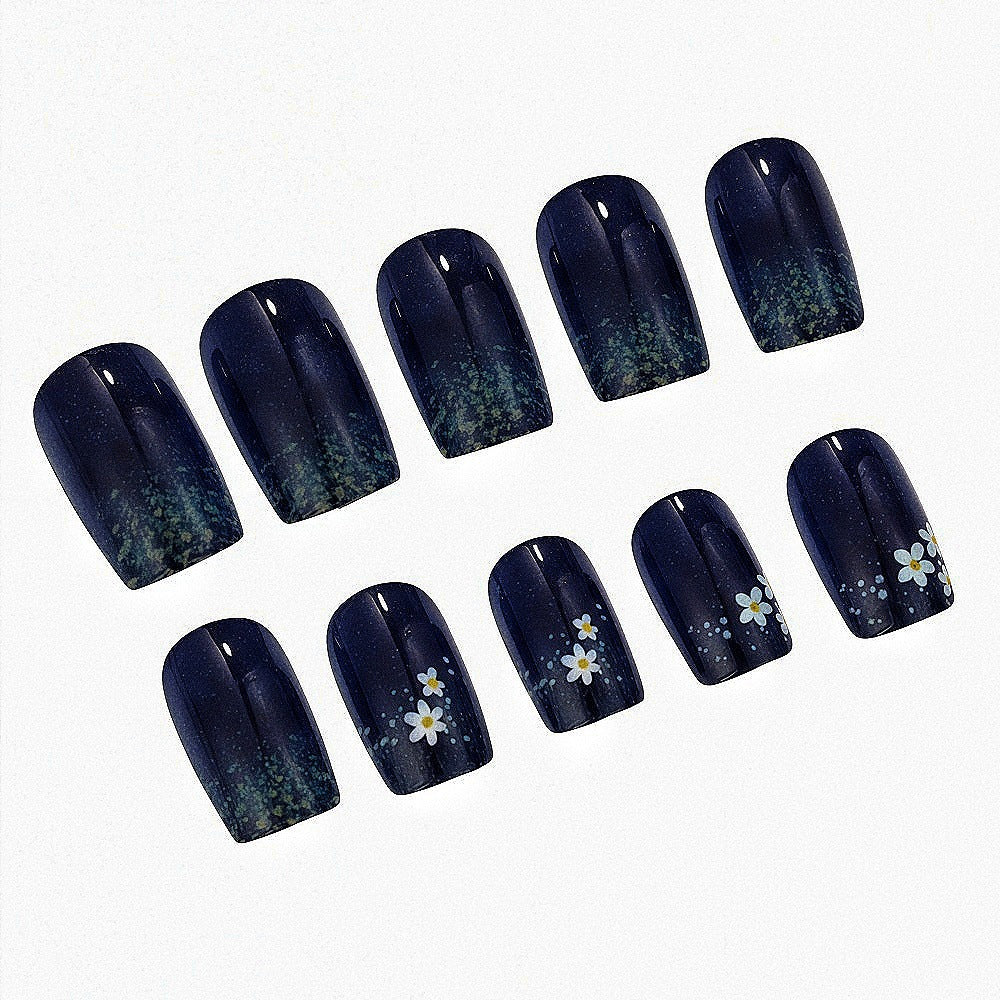 Artistic Design Nails Bowlift