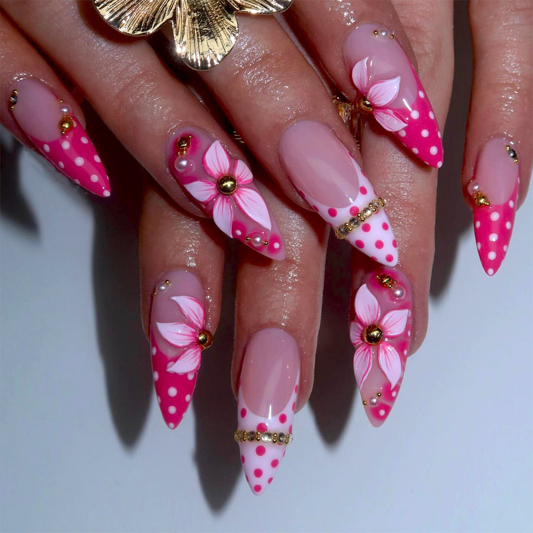 Artificial Nails in Elegant Flower Pattern Bowlift