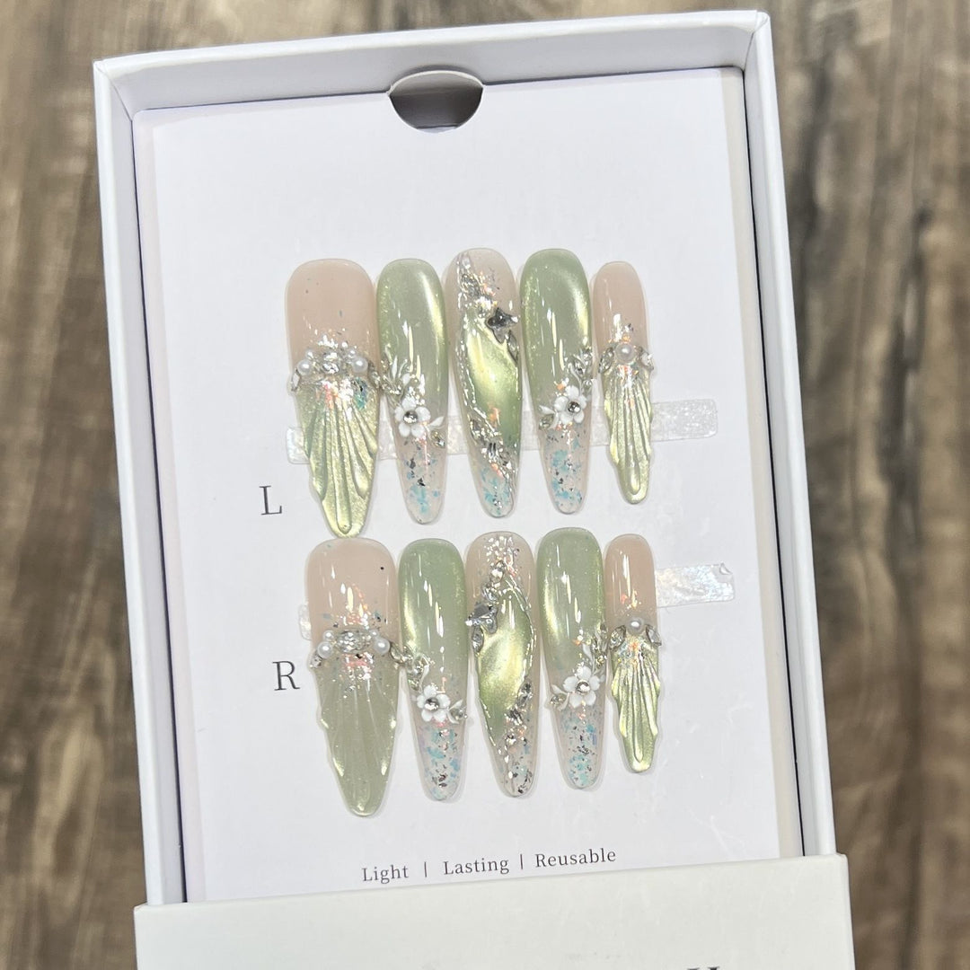 Floral Accented Stiletto Press-On Nails Bowlift