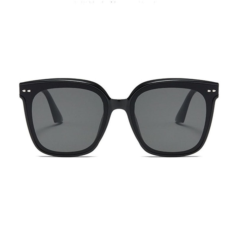 Women Oversized Sunglasses with modern, contrasting design Bowlift