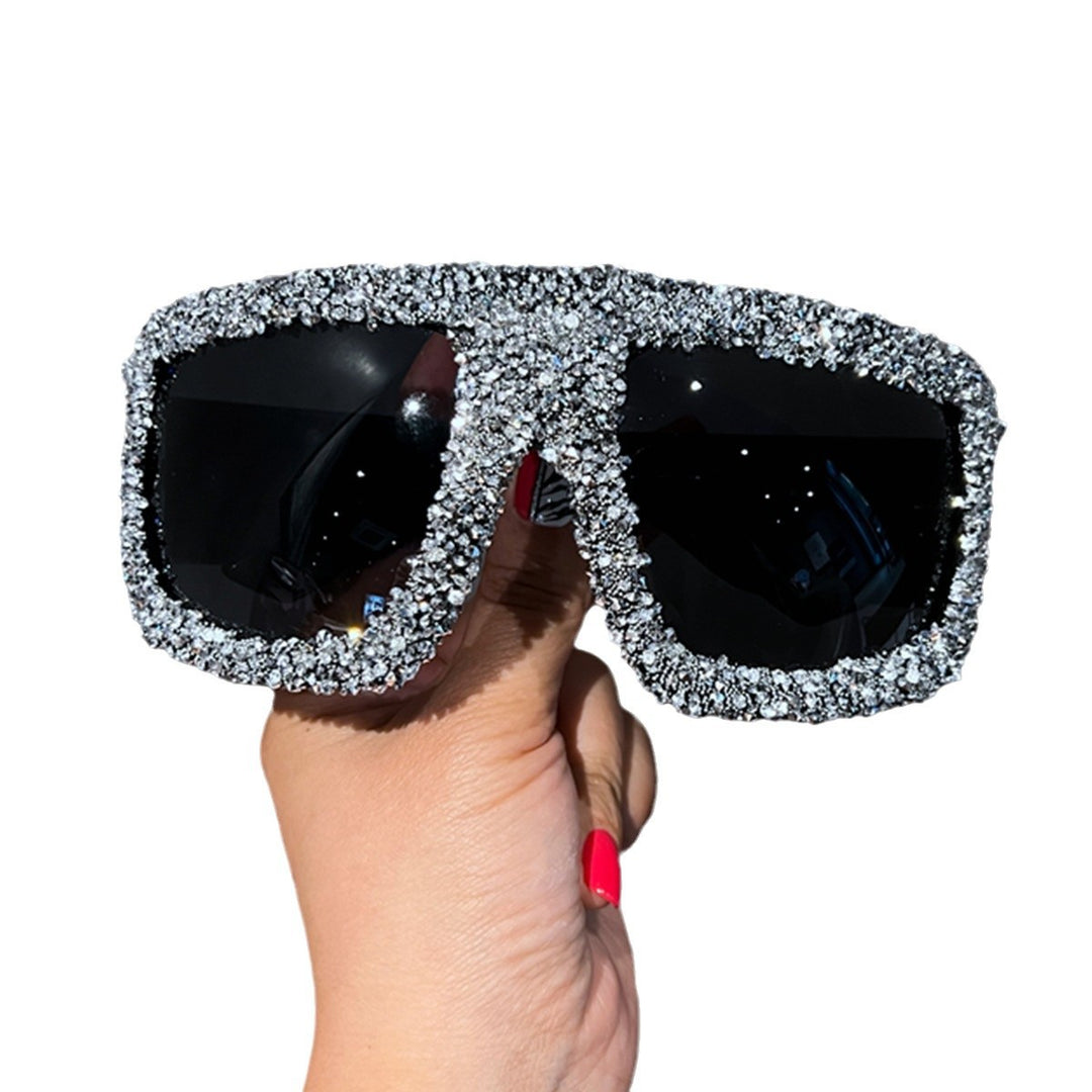 Ladies extravagant crystal sunglasses Bowlift