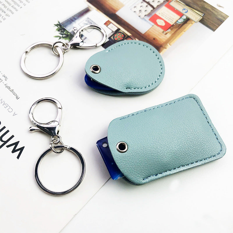 Unisex keychain in droplet-shaped design Bowlift