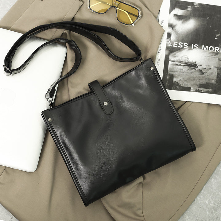 Elegant and Versatile Shoulder Bag Bowlift