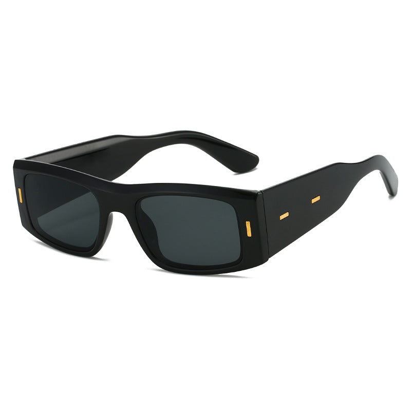 Women's elegant oversized sunglasses with distinctive design and UV protection Bowlift