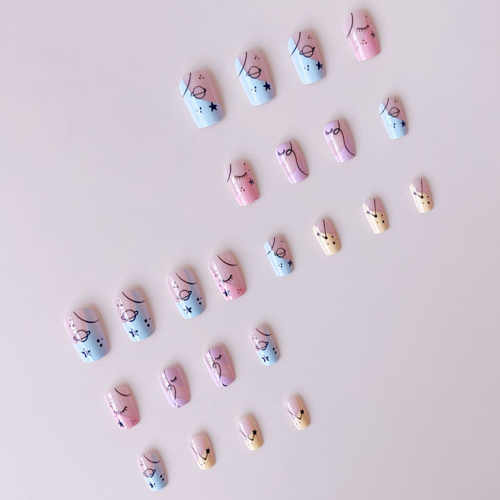 Art nail set with artistic motifs Bowlift