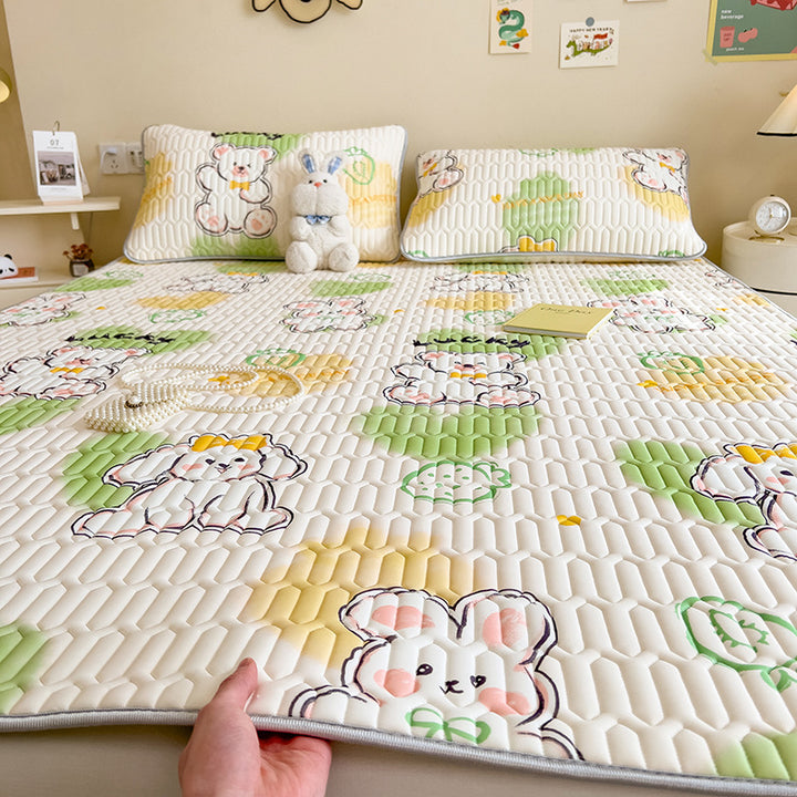 Playful Rabbit-Themed Quilted Bedspread Set