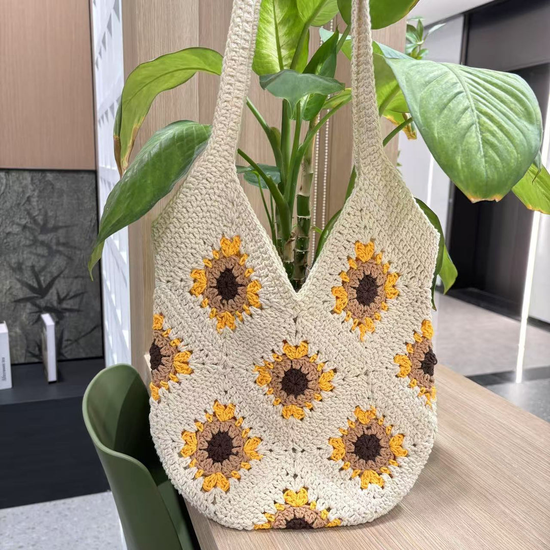Handmade macrame bag with sunflower pattern Bowlift