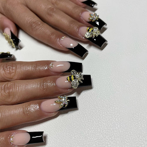 Artful nail designs with floral and glamorous accents Bowlift