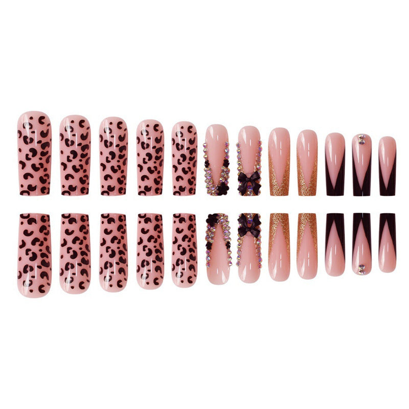 Glamorous Press-On Nail Art Set with Rhinestone and Leopard Accents Bowlift