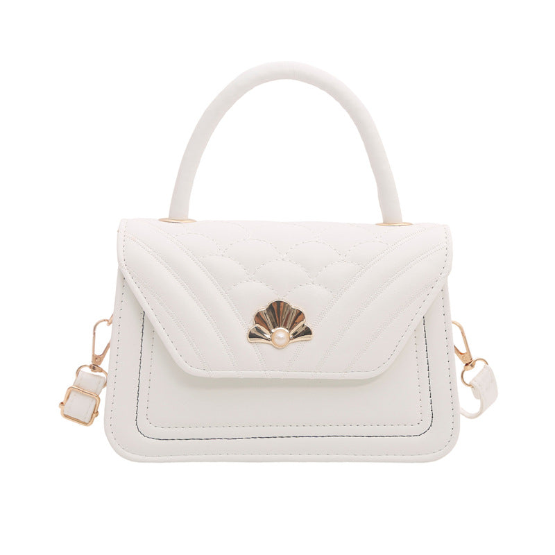 WoElegant Quilted Shoulder Bag Bowlift