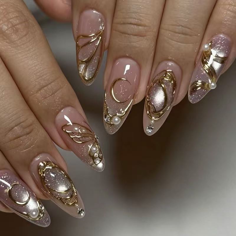 Artistic Press-On Nail Set with Gold Accents Bowlift