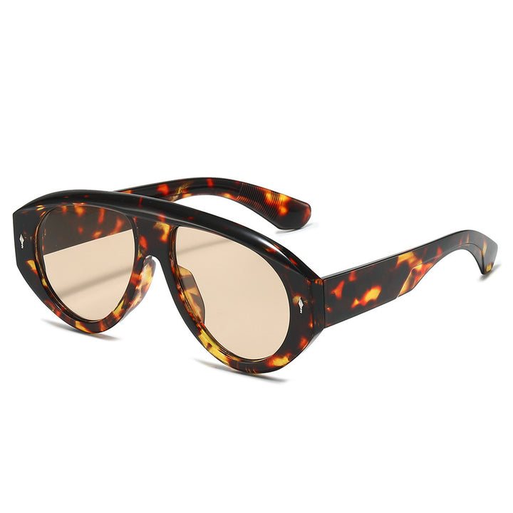 Fashion-Forward Sculptural Sunglasses Bowlift