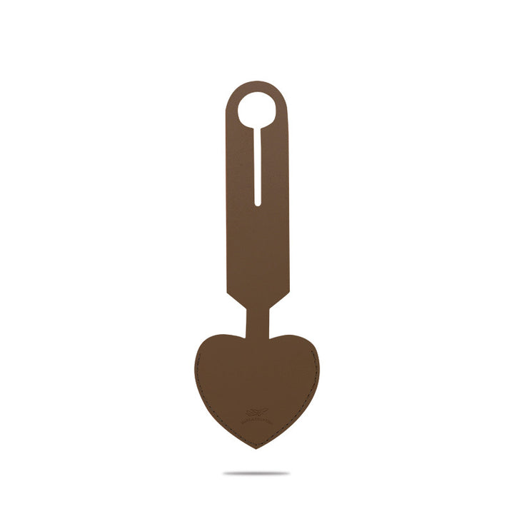 heart-shaped leather luggage tag with adjustable loop Bowlift