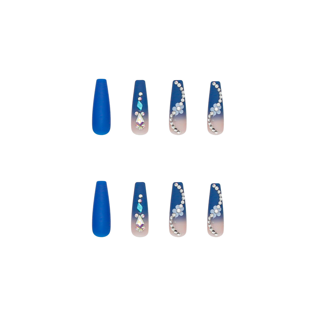 Nail art set with elegant 3D flower designs and glitter accents Bowlift