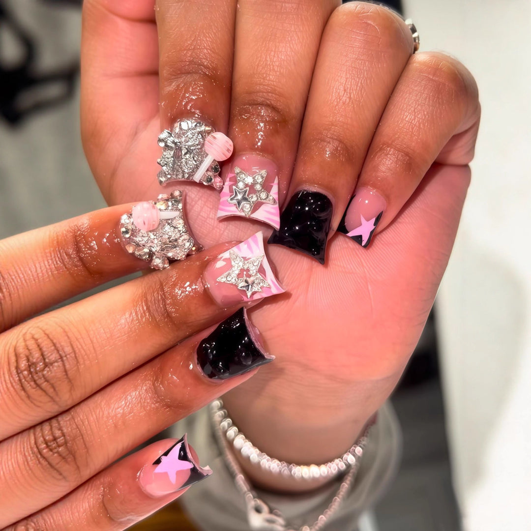 Glamorous Decorative Press-On Nail Art Bowlift