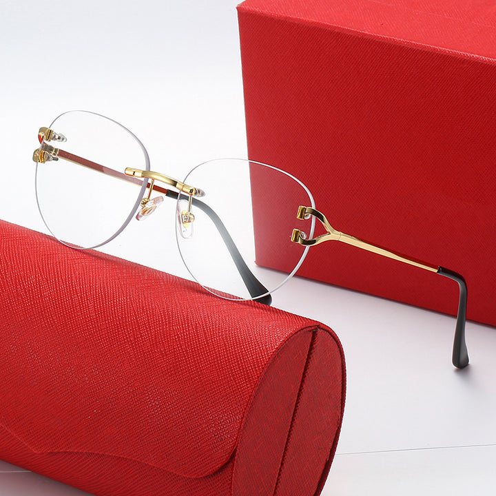 Ladies elegant Cat-Eye sunglasses with gold accents and UV protection Bowlift