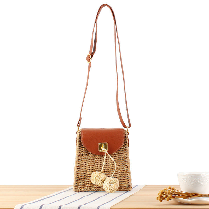 Elegant Bast crossbody bag with leather flap Bowlift