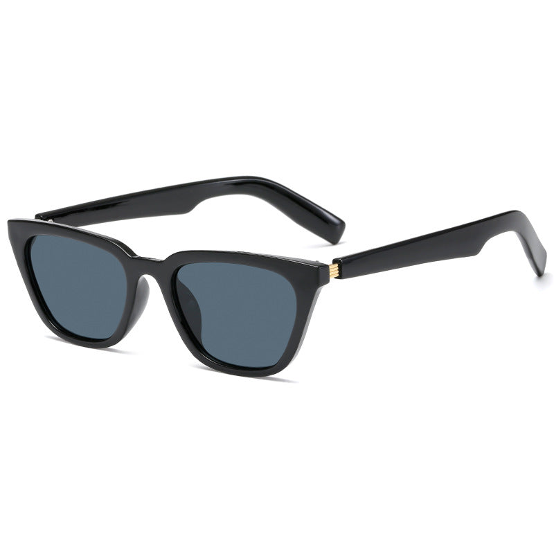 Ladies' corrective glasses in fashionable cat-eye style Bowlift