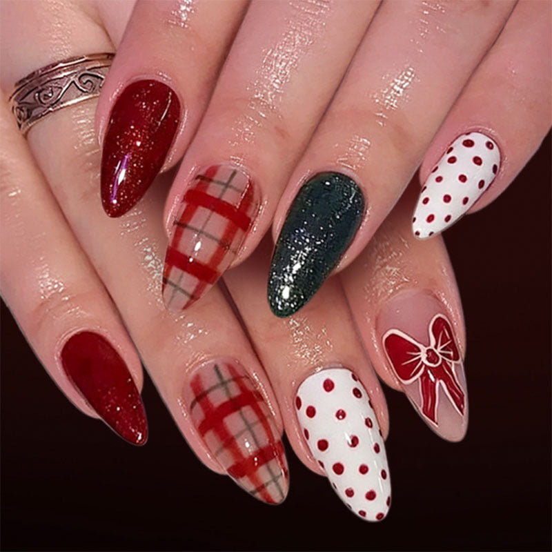 Festive Themed Decorative Press-On Nails