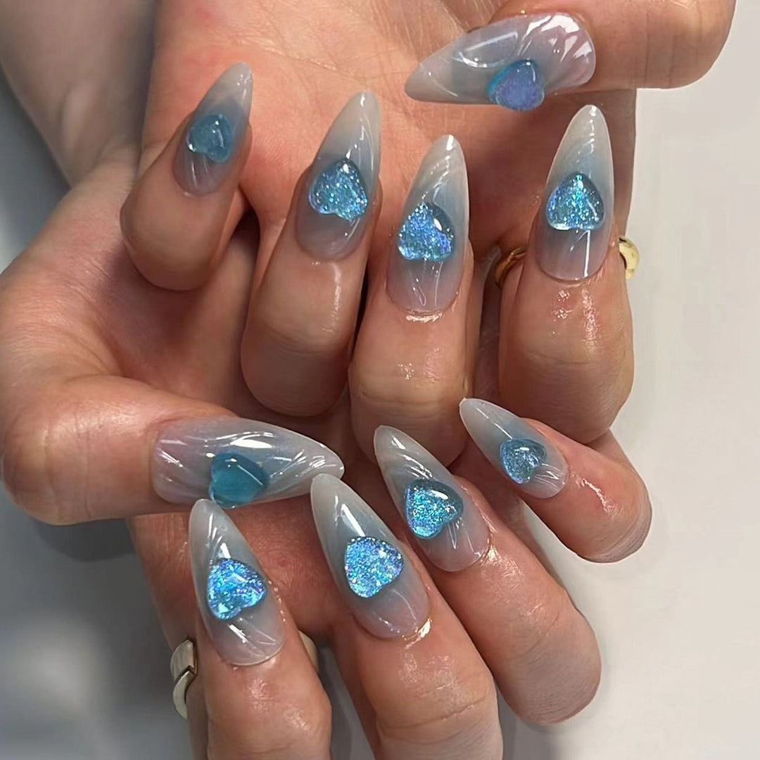 Artful Nail Tips Set with Leaf Accents Bowlift