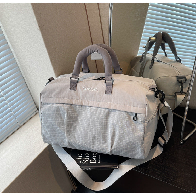 Lightweight Multi-Pocket Travel Duffle