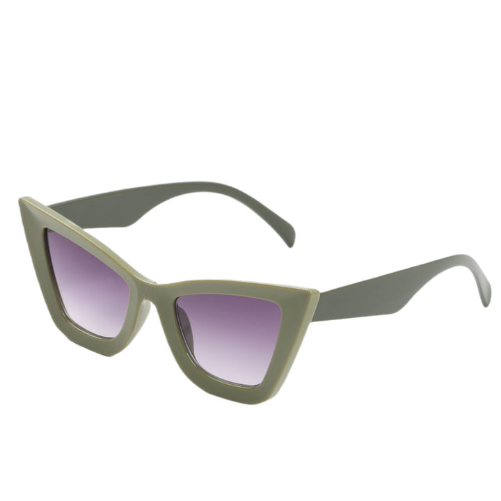 Women fashion forward Cat-Eye sunglasses Bowlift