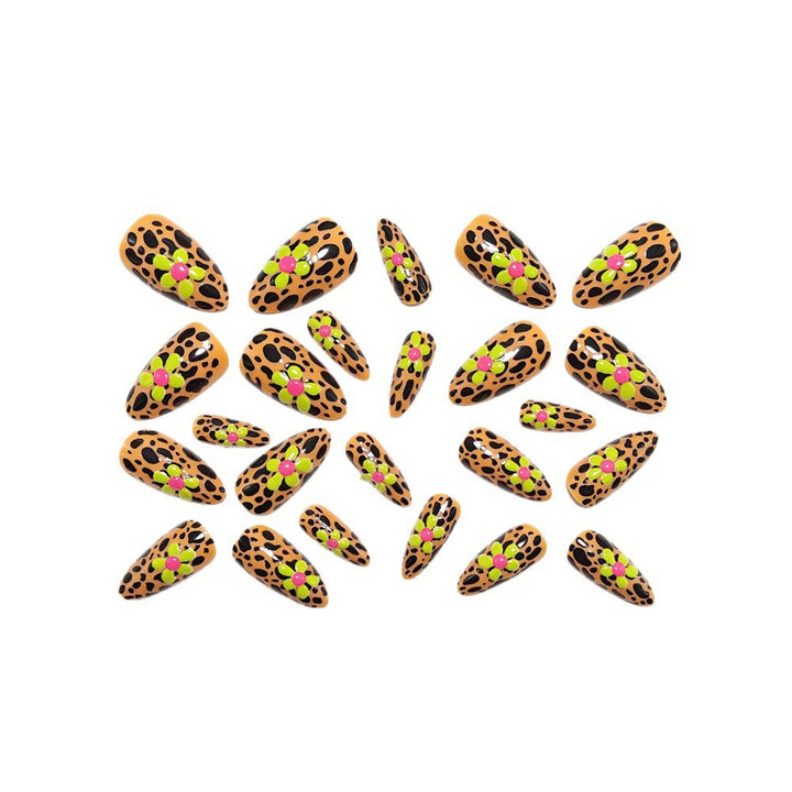 Glamorous nail art with leopard pattern and flower appliqués Bowlift
