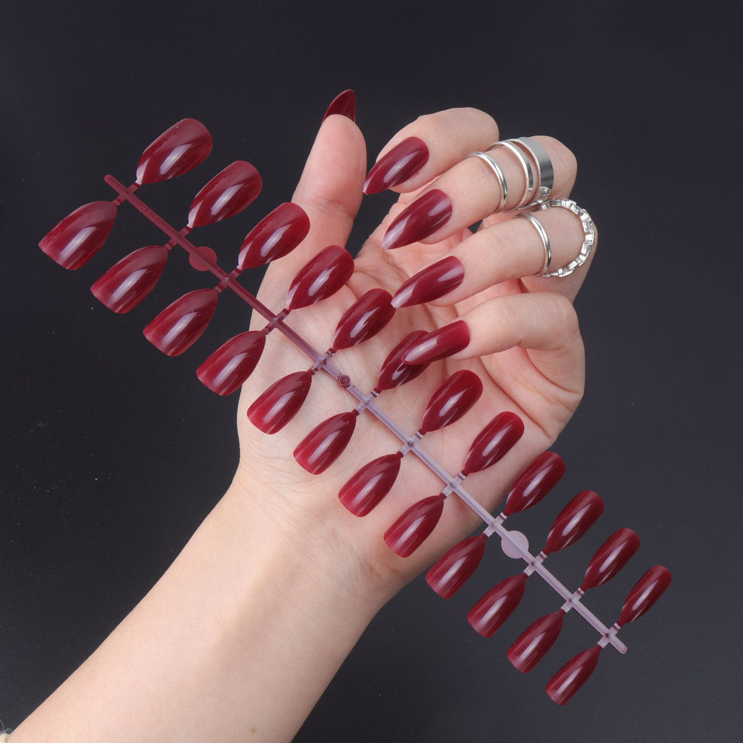 Stiletto Press-On Nails with Glossy Finish Bowlift