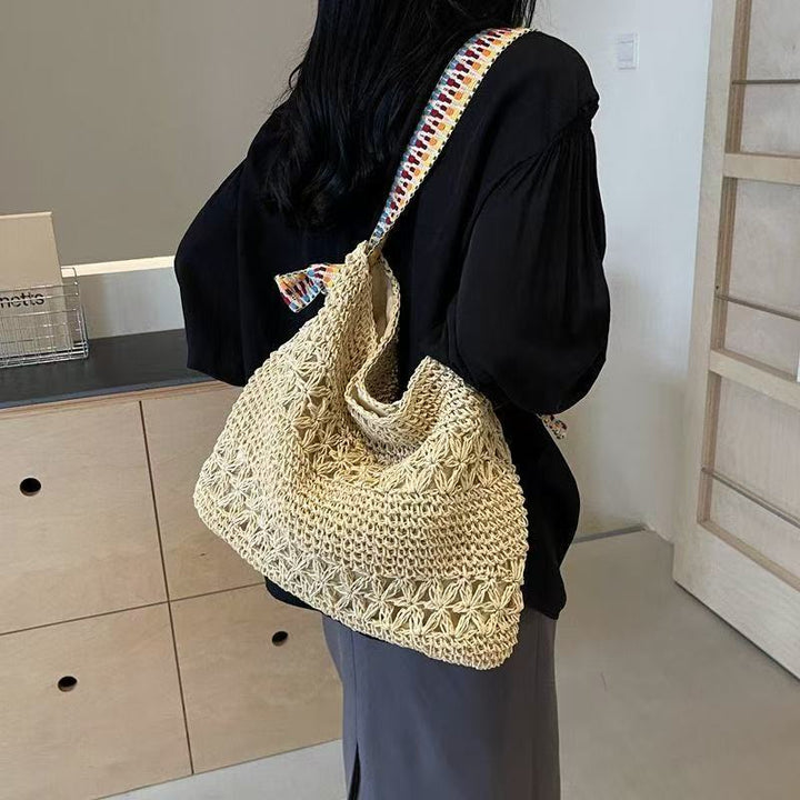 Handcrafted tote bag with colorful shoulder strap Bowlift