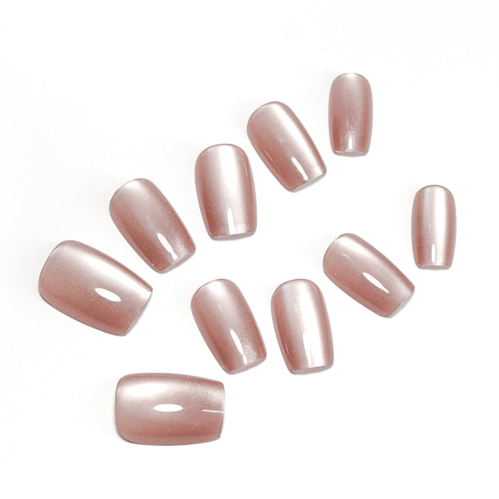 Artificial nail extensions with glossy finish Bowlift