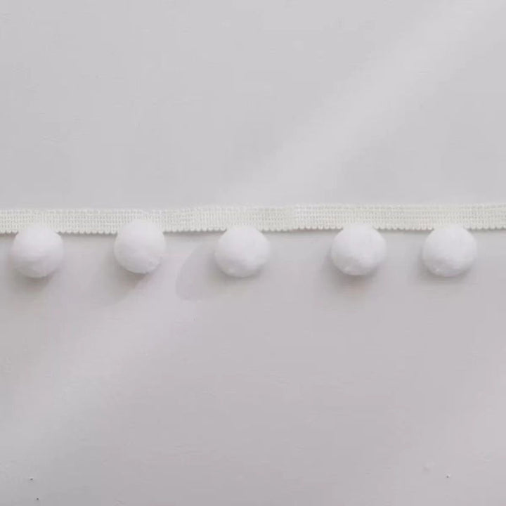 Decorative Pompon Trim Bowlift