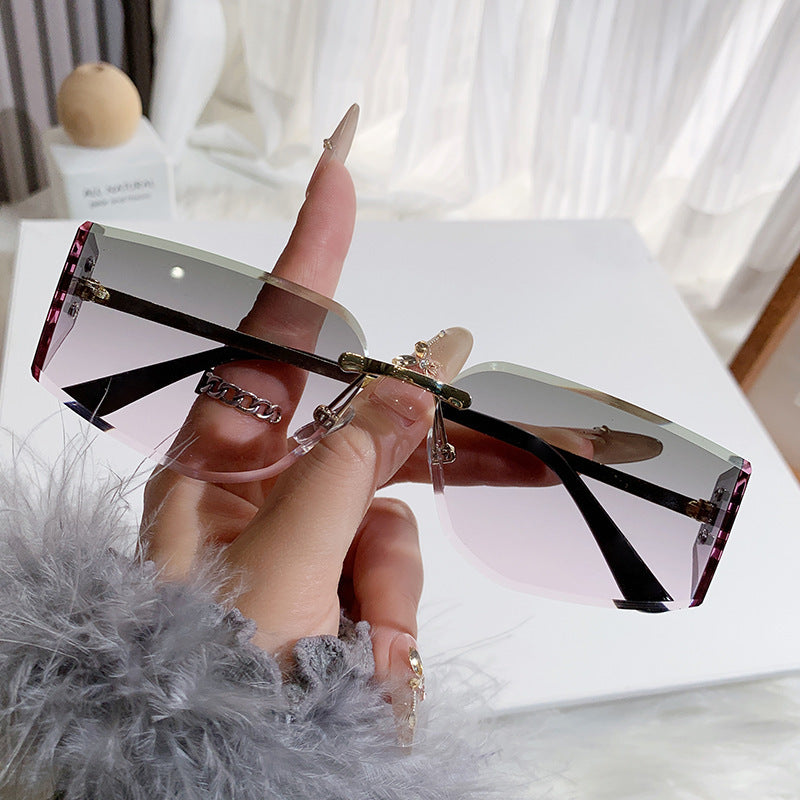 Women elegant sunglasses with high-quality geometric design Bowlift
