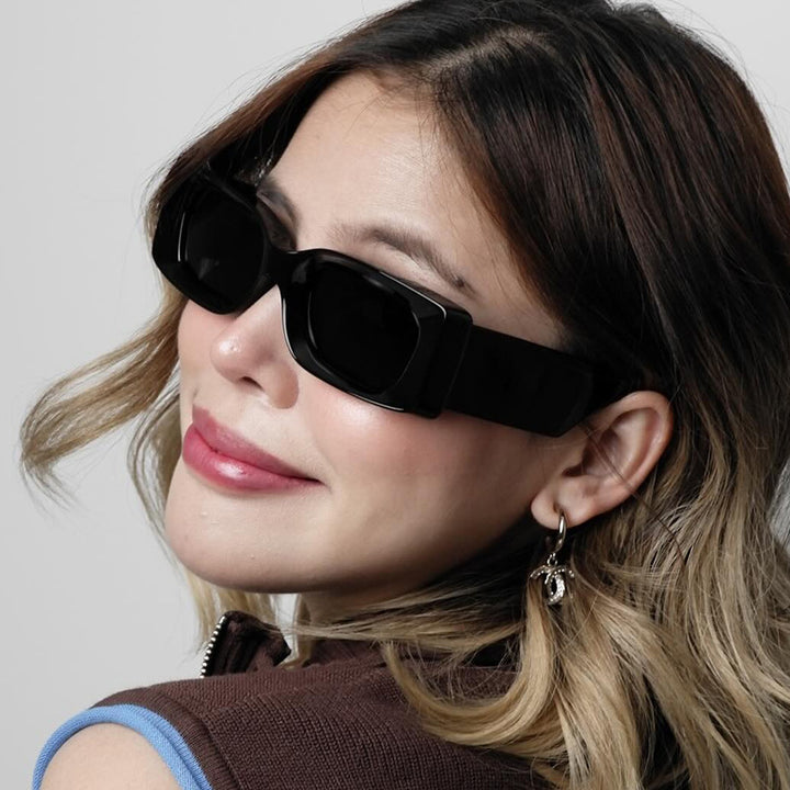 Women's fashionable square sunglasses with transparent frame and protective UV filter Bowlift