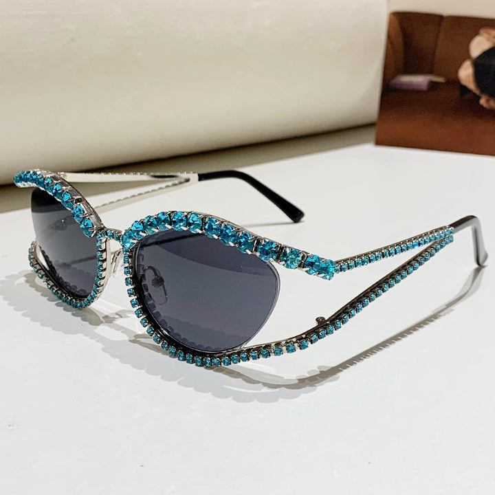 Ladies Glamorous Sunglasses with Sparkling Crystal Accents Bowlift