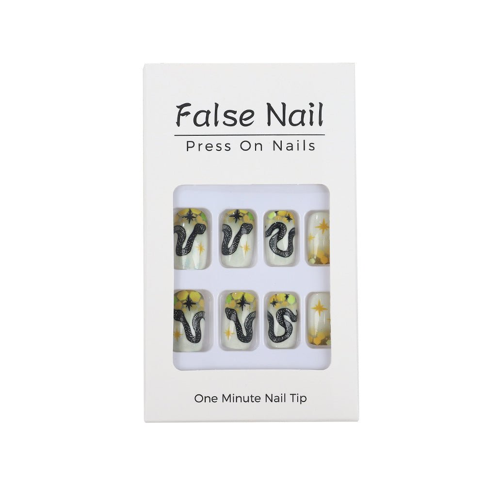 Artistic snake pattern artificial nails Bowlift