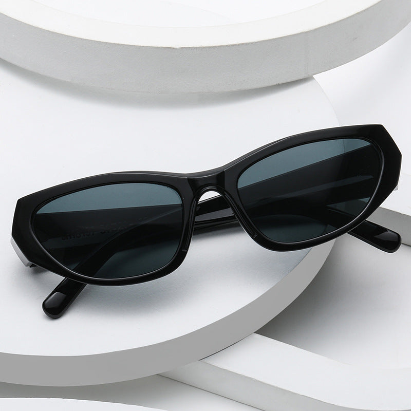 Women's stylish geometric sunglasses in modern design Bowlift