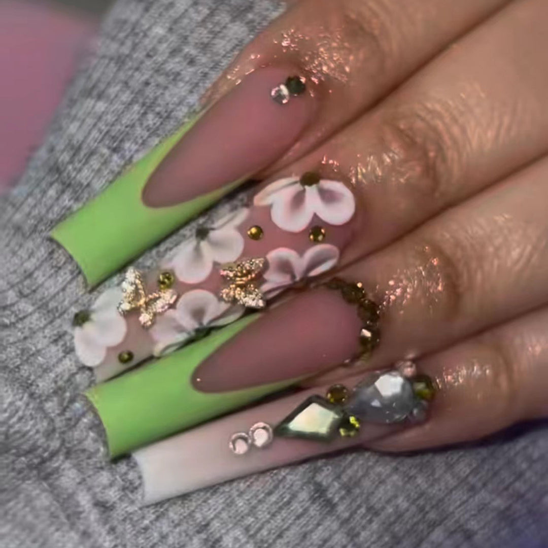 Floral-Inspired Press-On Nail Art Bowlift