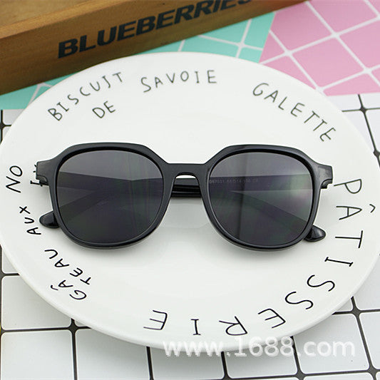 Women's geometric sunglasses with transparent frame structure Bowlift