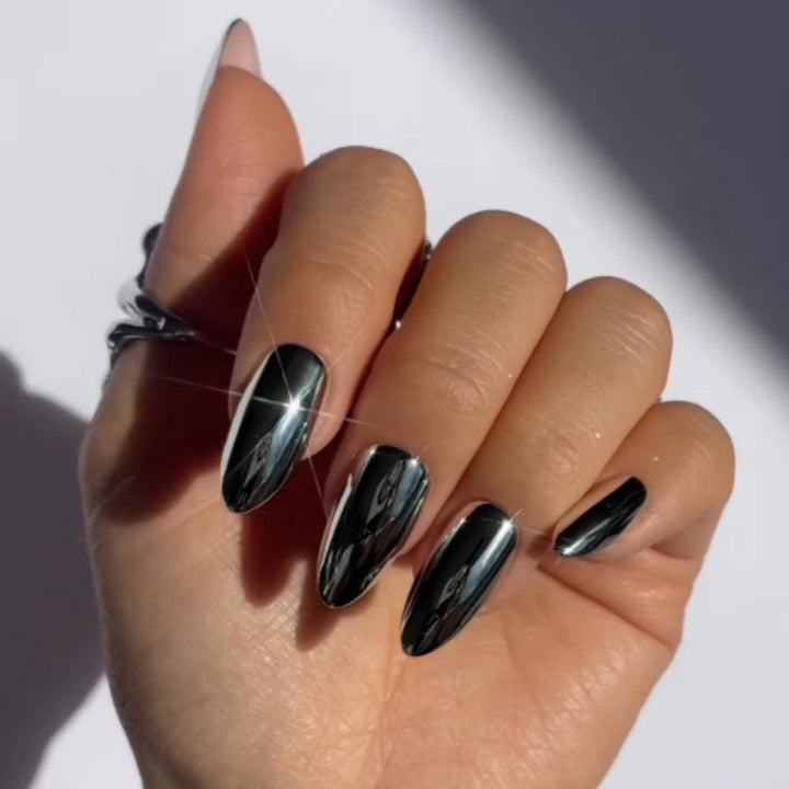 Glossy Black Stiletto Press-On Nails Bowlift