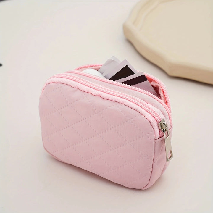 Practical and Stylish Cosmetic Bag Bowlift