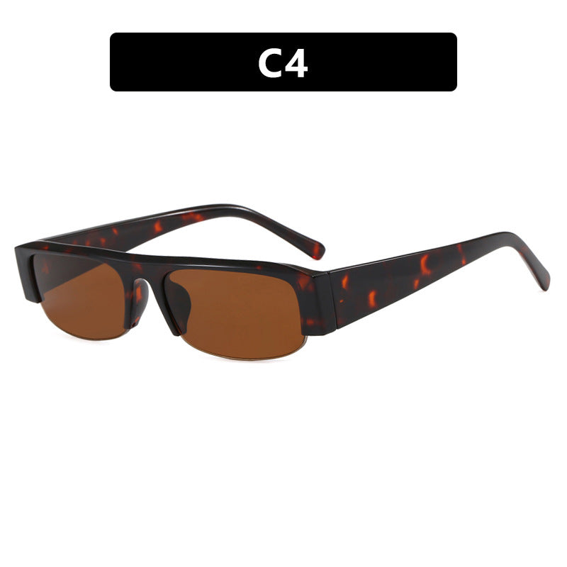Ladies trendy sunglasses with thick frame and protective lenses Bowlift
