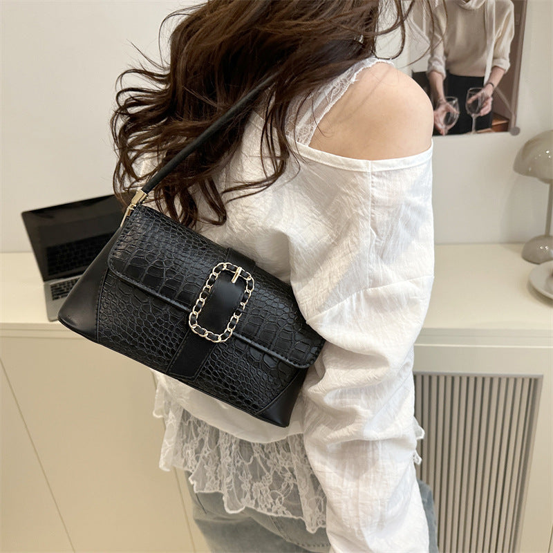 Crocodile Patterned Chain Strap Handbag Bowlift